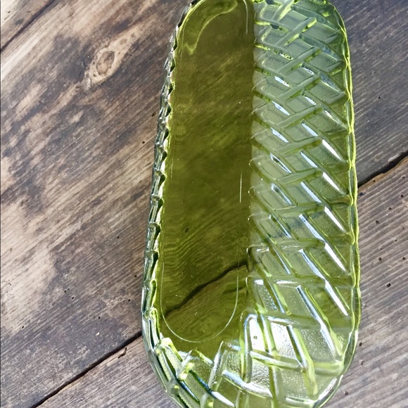 MidCentury Indiana Glass Avocado Green Celery Dish - Picture 8 of 13